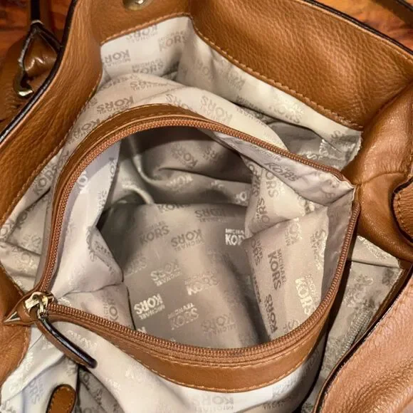 Michael Kors Hamilton E-W Brown Leather Tote Bag - Picture 12 of 13